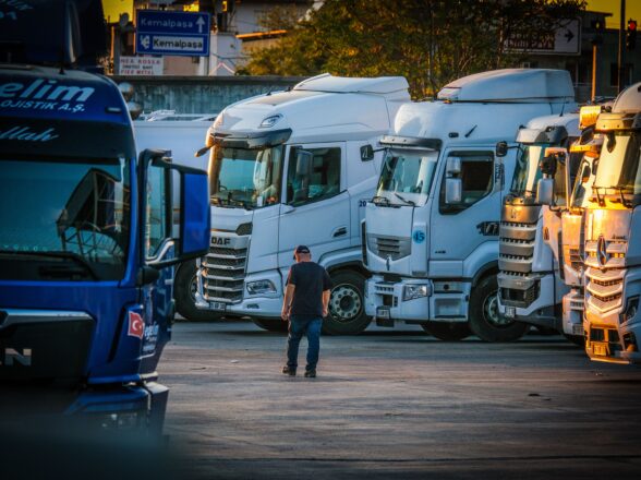 CARB Compliant Dry Van Fleets: The Hidden Shield Protecting Your Supply Chain from California Fines and Gate Turnaways